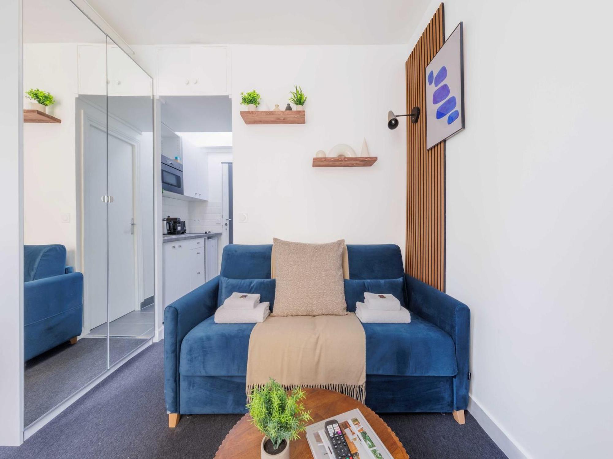 Charming For 2 People - Mobility Lease Paris