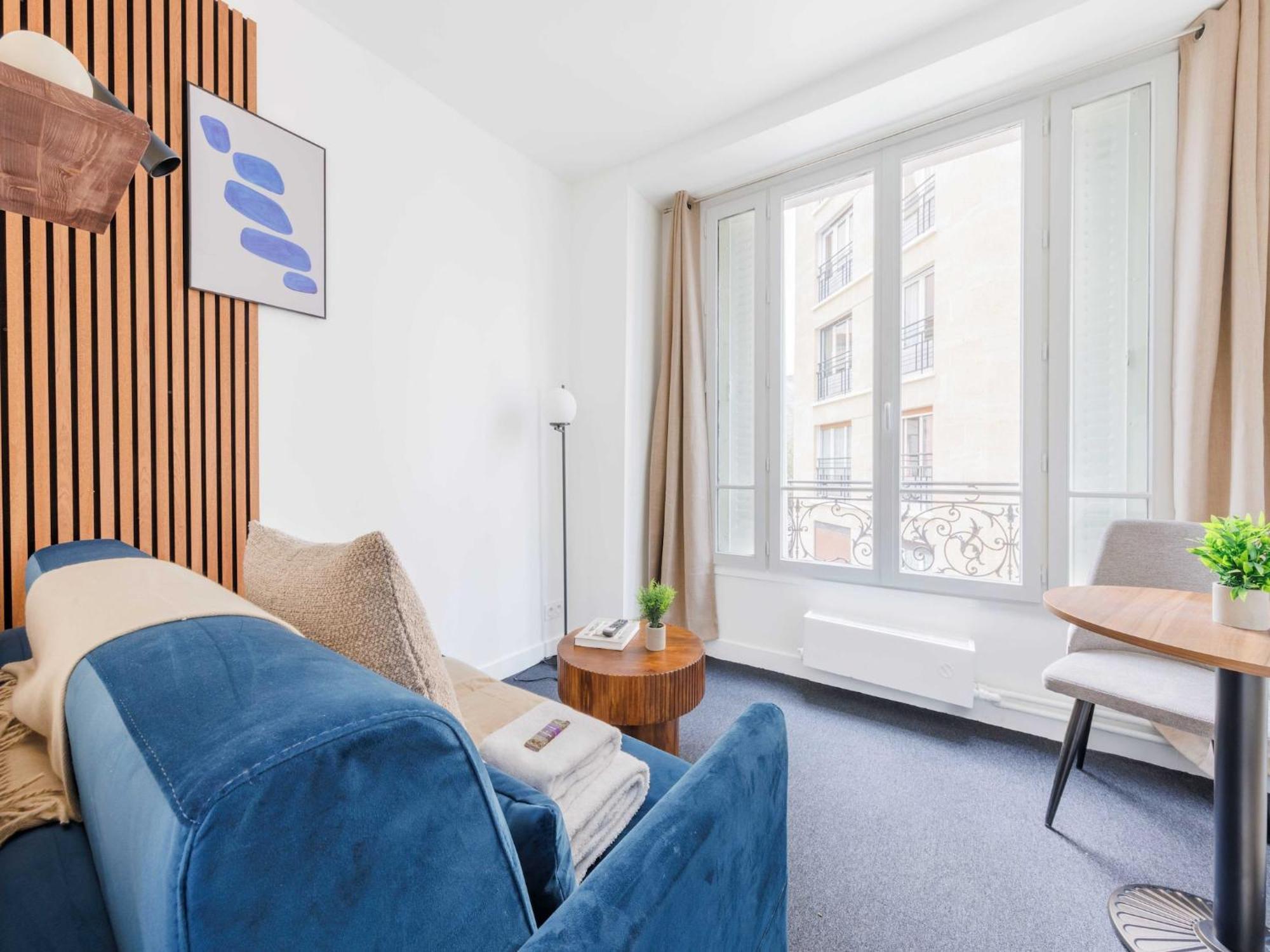 Charming For 2 People - Mobility Lease *